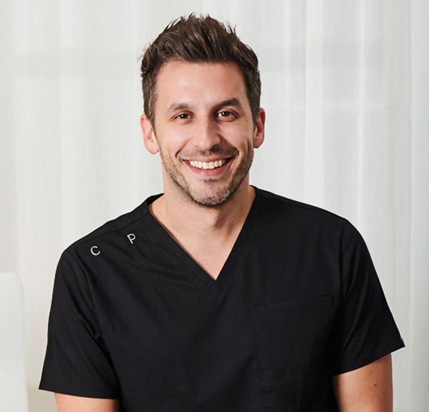Dr. Bojan Vucic
